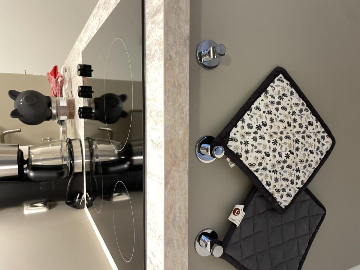 H&H Apartment Im Herzen Von Greifswald Zentral In Der Langen Reihe מראה חיצוני תמונה